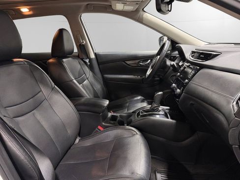 Used 2020 Nissan Rogue S image 14