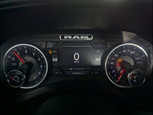 Used 2019 RAM 1500 Big Horn AWD/4WD image 2