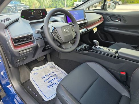 New 2026 Toyota Prius Plug-In Hybrid FWD image 25