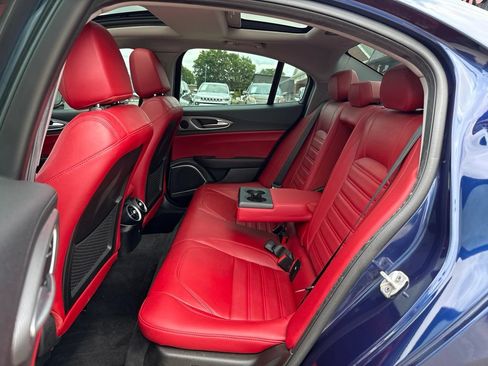 Used 2019 Alfa Romeo Giulia Ti Sport w/ Quick Order Package 22S Sport AWD/4WD image 49
