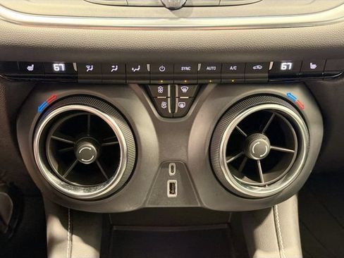 Used 2024 Chevrolet Blazer LT w/ Driver Confidence Package FWD image 14