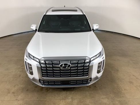 Used 2023 Hyundai Palisade Calligraphy w/ Cargo Package AWD/4WD image 4