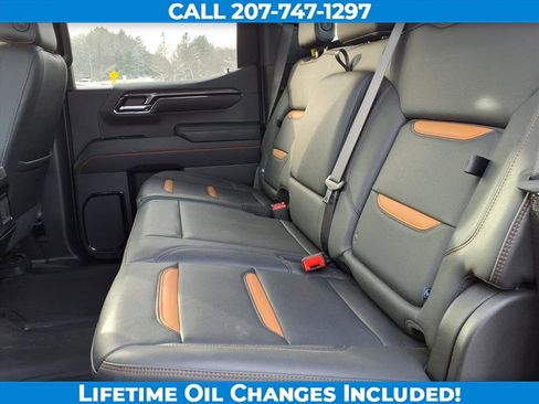 Used 2024 GMC Sierra 1500 AT4 w/ Technology Package image 15