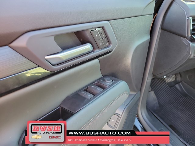 New 2027 GMC Terrain AT4 w/ Convenience Package III AWD/4WD image 18