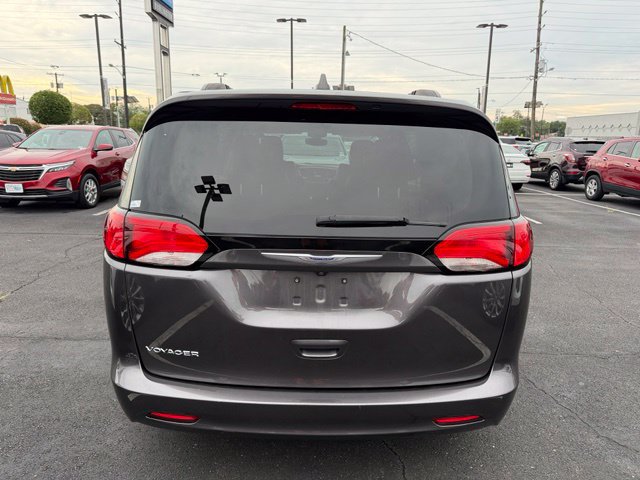 Used 2020 Chrysler Voyager Lxi FWD image 8