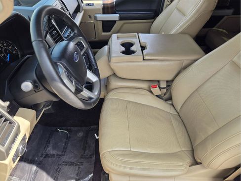 Used 2017 Ford F150 Lariat RWD image 10