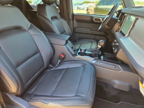 New 2026 Ford Bronco Outer Banks AWD/4WD image 17