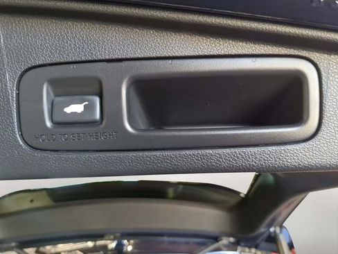 Used 2019 Honda CR-V Touring image 33