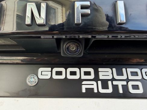 Used 2018 INFINITI QX30 Premium w/ Cargo Package image 60