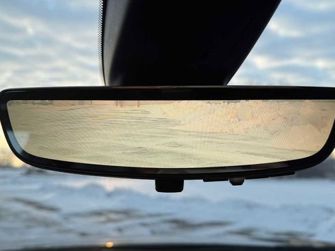 Used 2024 Buick Enclave Avenir w/ Avenir Technology Package image 29