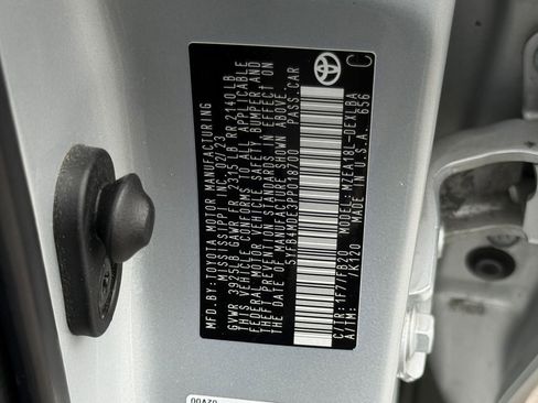Used 2023 Toyota Corolla LE FWD image 23