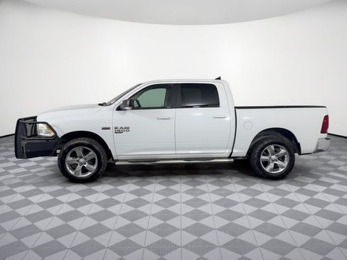 Used 2019 RAM 1500 Lone Star AWD/4WD image 2