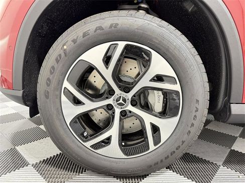 New 2026 Mercedes-Benz GLC 350e 4MATIC image 8