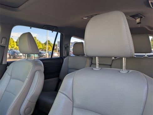 Used 2019 Honda Pilot EX-L image 11