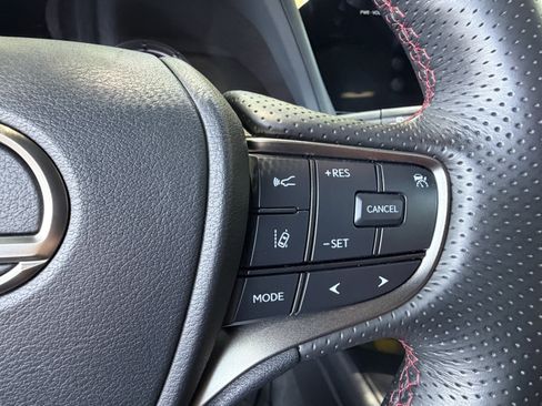 Used 2023 Lexus UX 250h F Sport FWD image 20