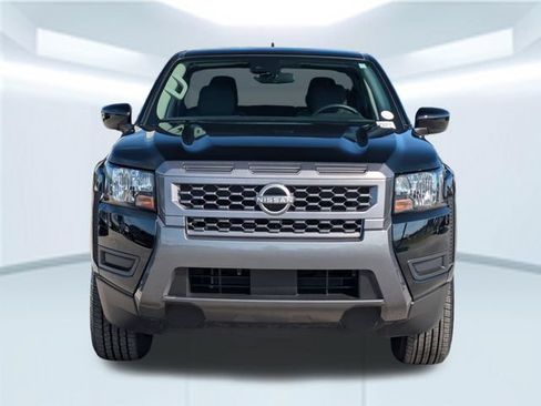Used 2025 Nissan Frontier SV RWD image 10