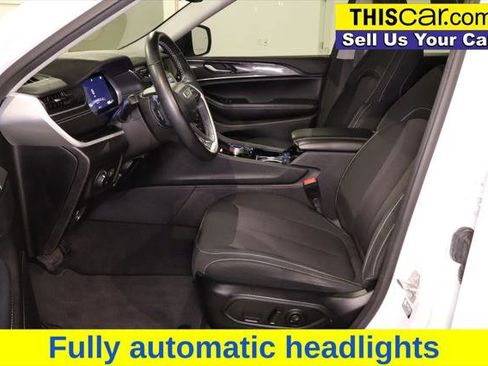 Used 2022 Jeep Grand Cherokee L Laredo w/ Luxury Tech Group I RWD image 23