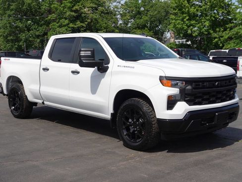 Used 2024 Chevrolet Silverado 1500 W/T w/ WT Value Package AWD/4WD image 4