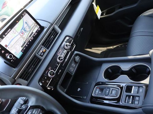Certified 2025 Honda Pilot Elite image 19
