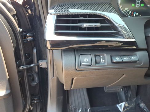 Used 2020 Cadillac CT6 V AWD/4WD image 25