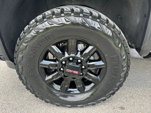 Used 2024 GMC Sierra 2500 AT4 w/ AT4 Premium Plus Package AWD/4WD image 57