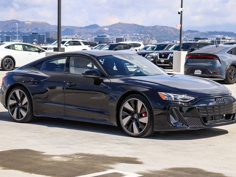 New 2026 Audi S e-tron GT Prestige image 3