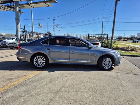 Used 2016 Volkswagen Passat 1.8T SE image 5