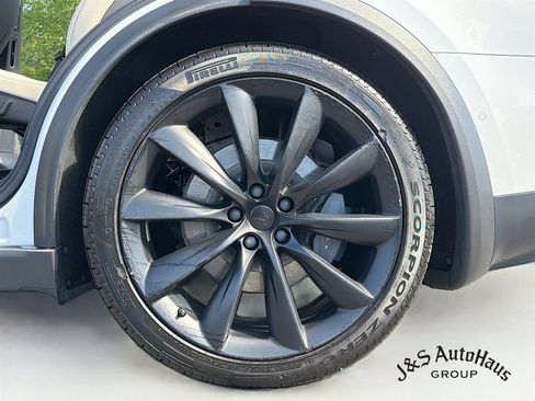 Used 2020 Tesla Model X Long Range AWD/4WD image 38