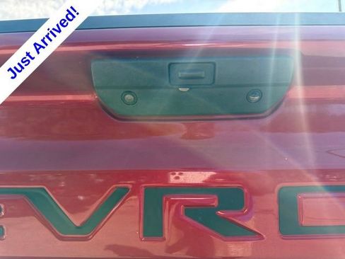 Used 2022 Chevrolet Silverado 1500 RST w/ LPO, Blackout Package AWD/4WD image 18