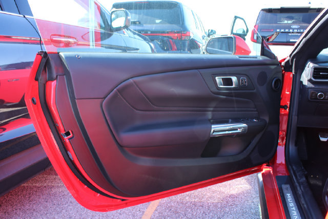 Used 2025 Ford Mustang GT Premium RWD image 8