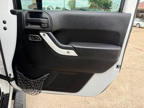 Used 2012 Jeep Wrangler Sport image 19