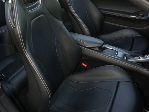 Used 2019 Ferrari Portofino RWD image 10