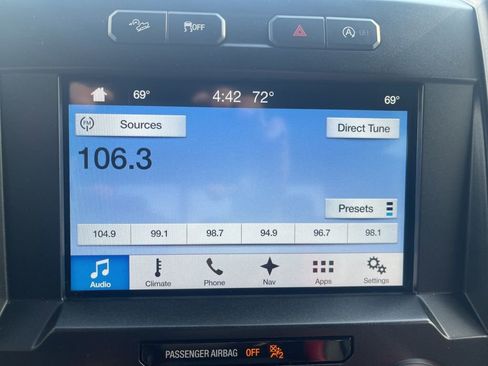 Used 2018 Ford F150 Lariat w/ Equipment Group 502A Luxury image 20