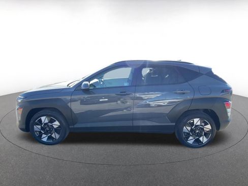 Used 2025 Hyundai Kona SEL image 9