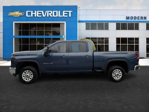 Certified 2025 Chevrolet Silverado 2500 LT image 2