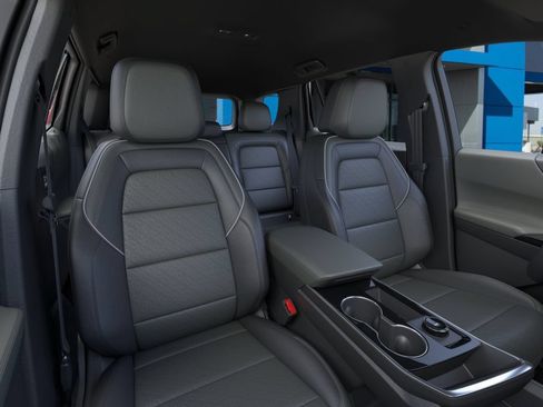 New 2026 Chevrolet Equinox LT w/ Convenience Package II AWD/4WD image 16