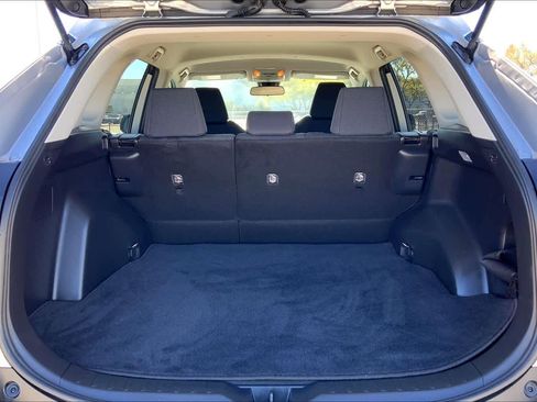 Certified 2021 Toyota RAV4 LE w/ Carpet Mat Package (TMS) image 33