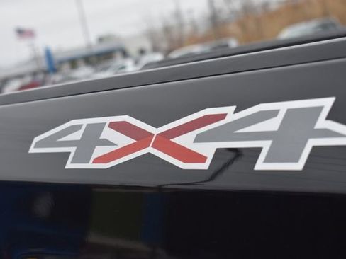 Used 2019 Chevrolet Silverado 1500 Custom w/ Custom Convenience Package image 16