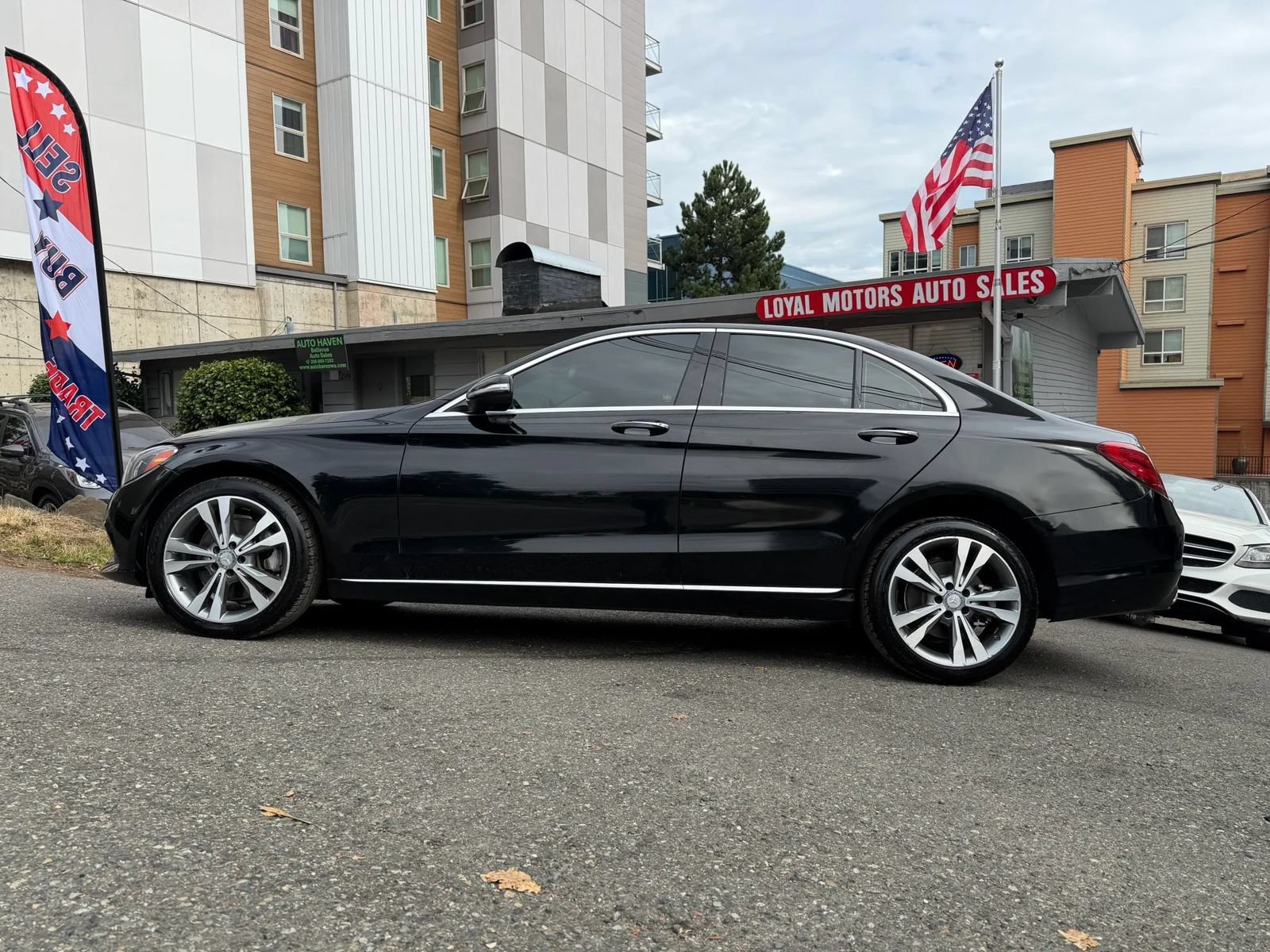 Used 2015 Mercedes-Benz C 300 4MATIC Sedan image 9