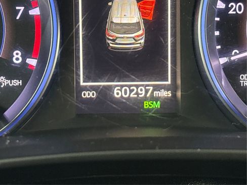 Used 2018 Toyota Highlander XLE image 49