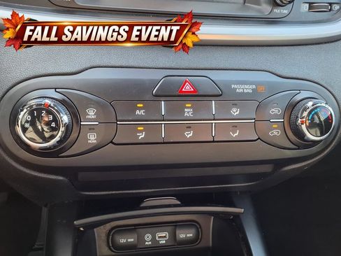 Used 2020 Kia Sorento L FWD image 23