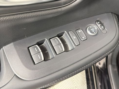 New 2026 Honda HR-V EX-L image 22
