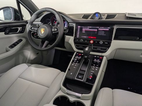 New 2026 Porsche Macan AWD/4WD image 22