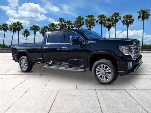 Used 2022 GMC Sierra 2500 Denali w/ Denali Ultimate Package image 2