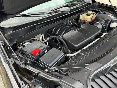 Used 2021 GMC Yukon SLT w/ SLT Premium Package image 41