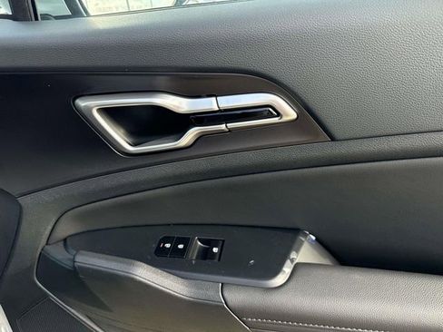 New 2026 Kia Sportage EX w/ EX Panorama Roof Package FWD image 19