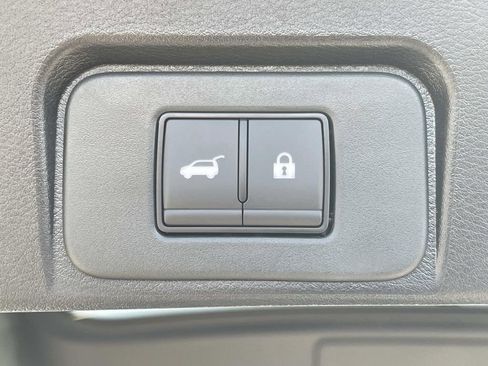 New 2026 Nissan Rogue SV w/ Cold Weather Package AWD/4WD image 13