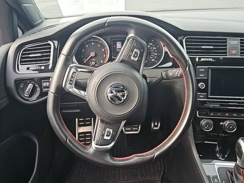 Used 2020 Volkswagen GTI S image 9