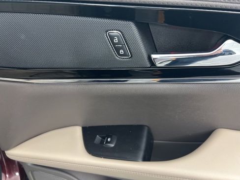 Certified 2023 Lincoln Nautilus Reserve image 24