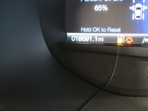 Used 2024 Ford Edge SEL AWD/4WD image 12